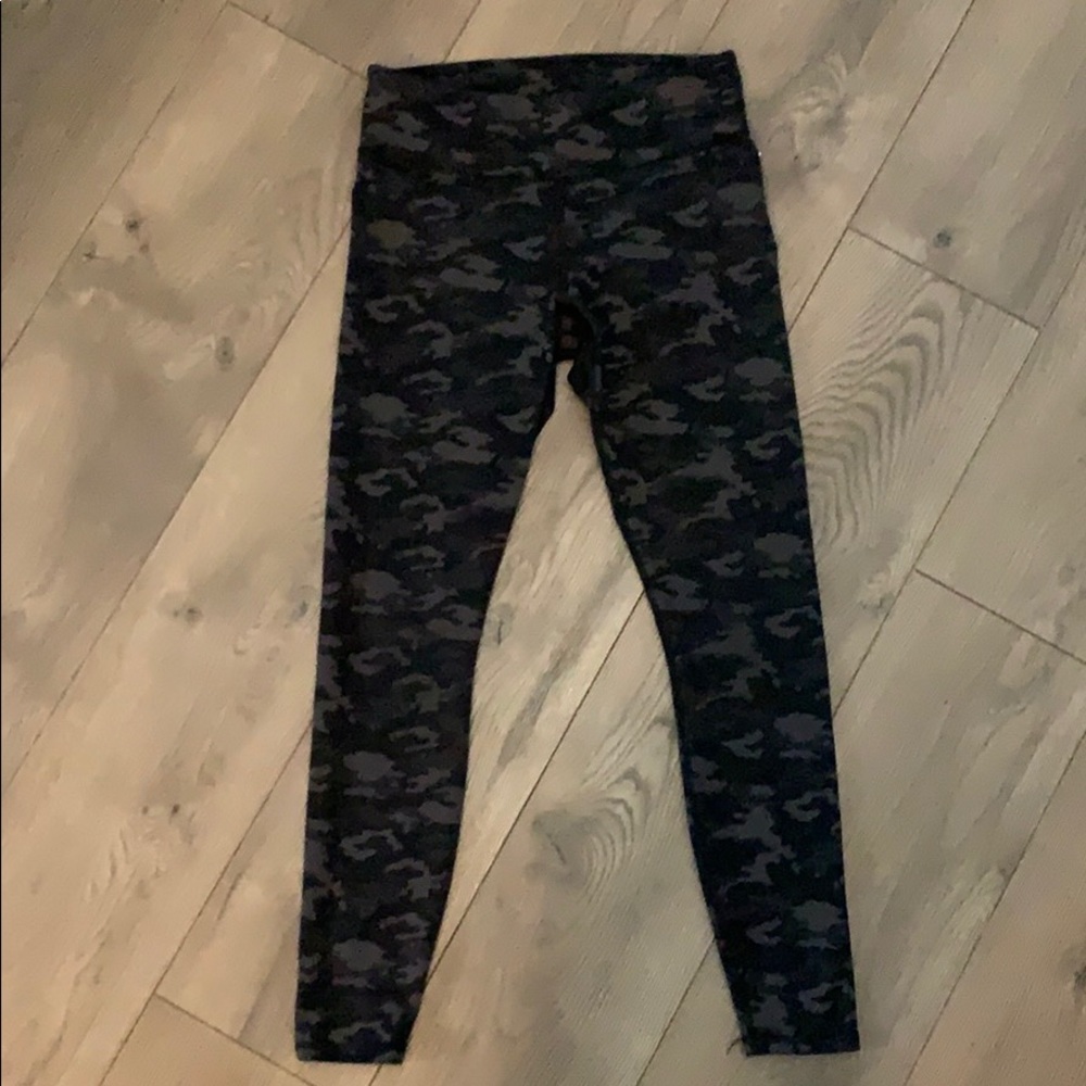 Fabletics grey camo yoga pants size small